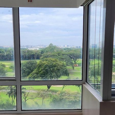 מנילה Enjoy Bgc Sunset And Golf Course View 2 Bedroom Loft With 100Mbps Internet Connection מראה חיצוני תמונה